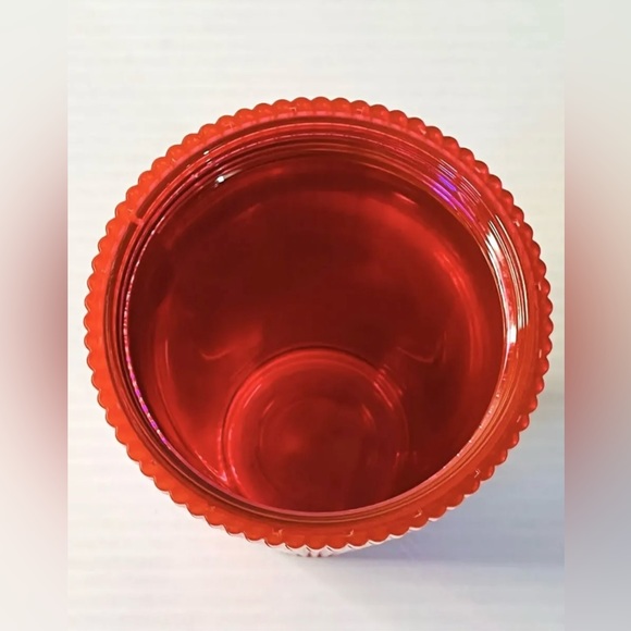 Starbucks Hot Pink Pleated Cold Cup Tumbler 16 oz Grande Summer 2023 New - Picture 4 of 5